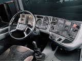 Рабочее место водителя в кабине Scania P164
